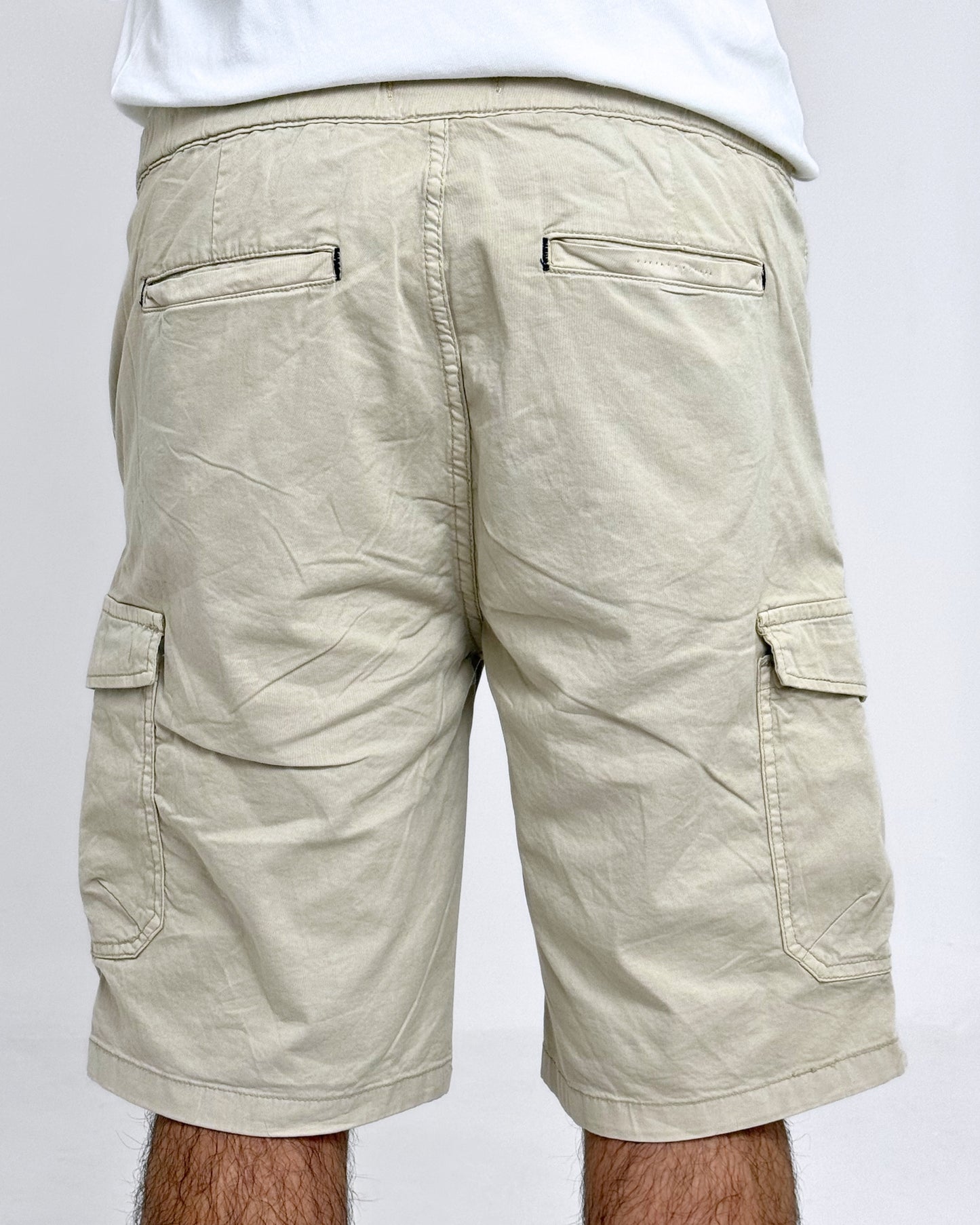 CARGOS // WHITE