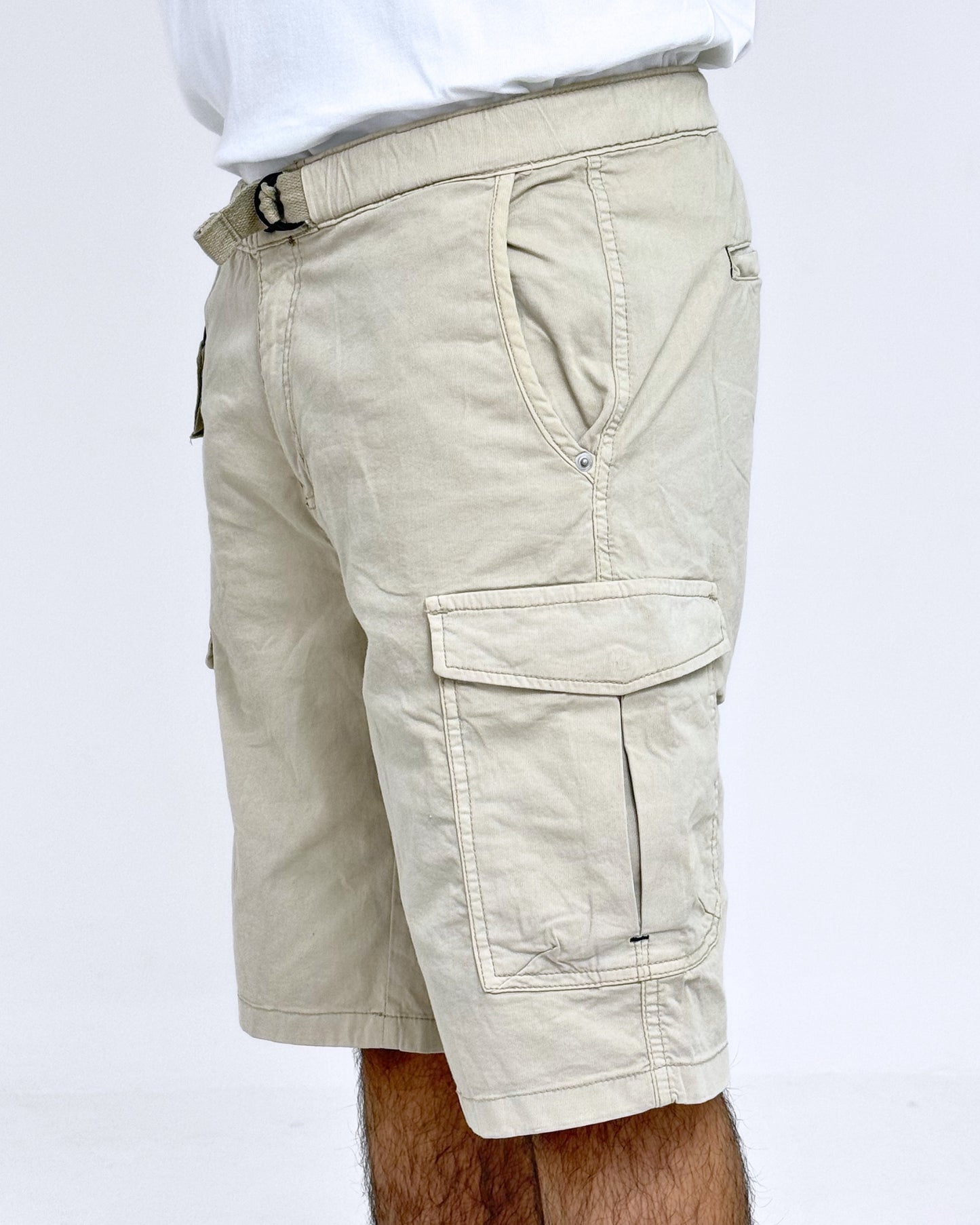 CARGOS // WHITE