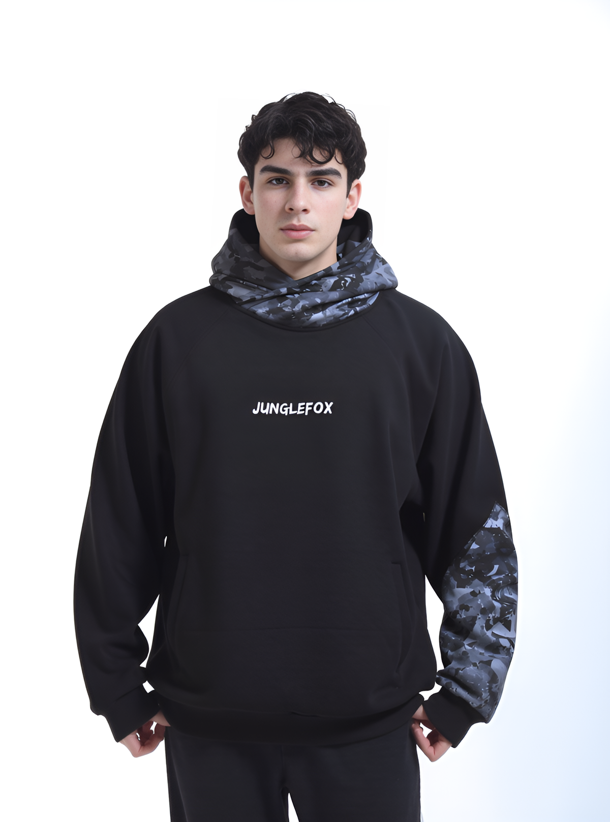 CAYENDO // BLACK